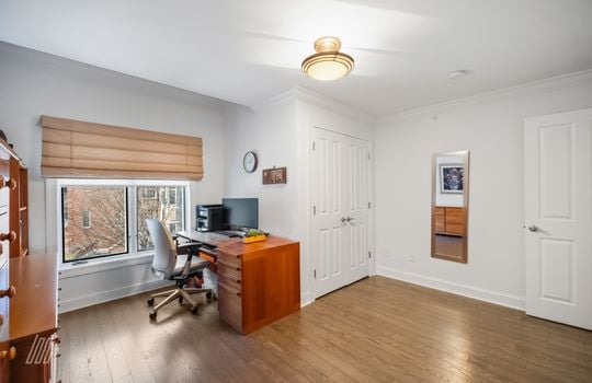 29 Victoria Pl E - 45