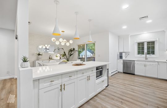 56 Northwood Ave - 08