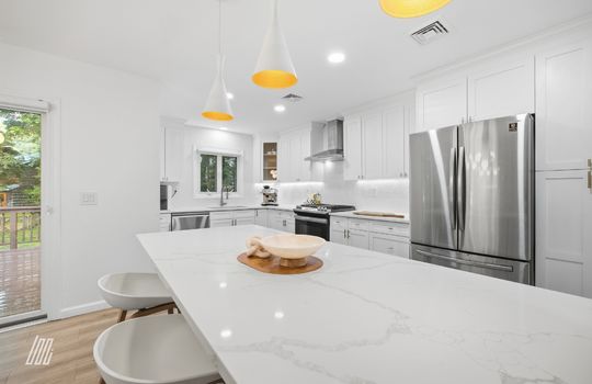 56 Northwood Ave - 10