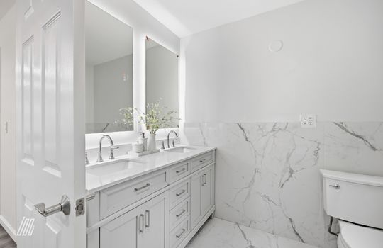 56 Northwood Ave - 18