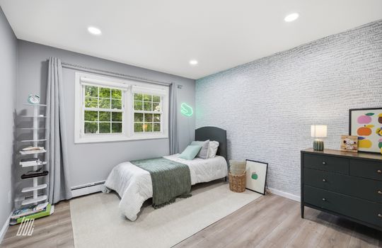 56 Northwood Ave - 20