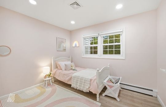 56 Northwood Ave - 23