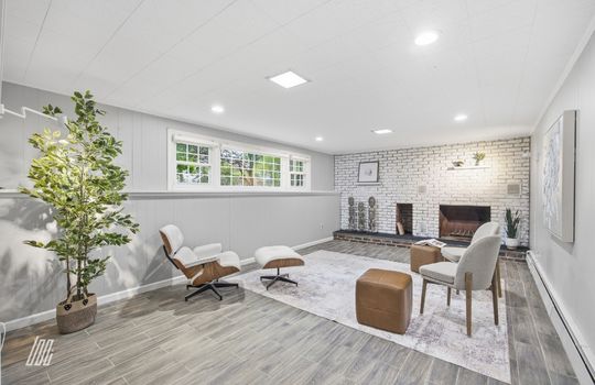 56 Northwood Ave - 25
