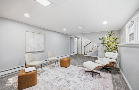 56 Northwood Ave - 26