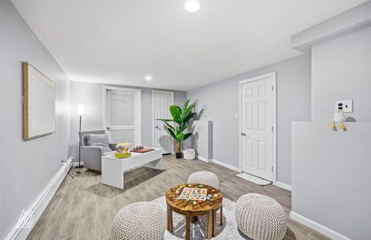 56 Northwood Ave - 27