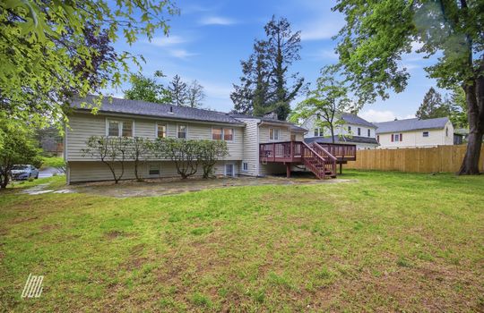 56 Northwood Ave - 32