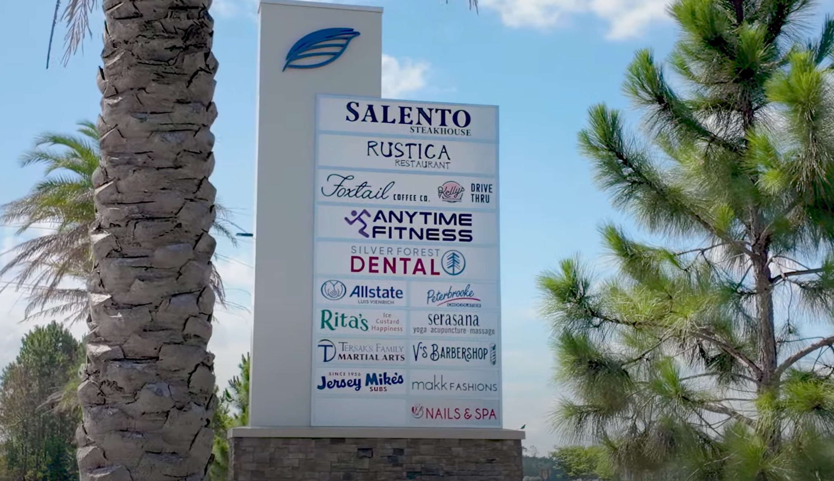 SilverLeaf Commons Sign