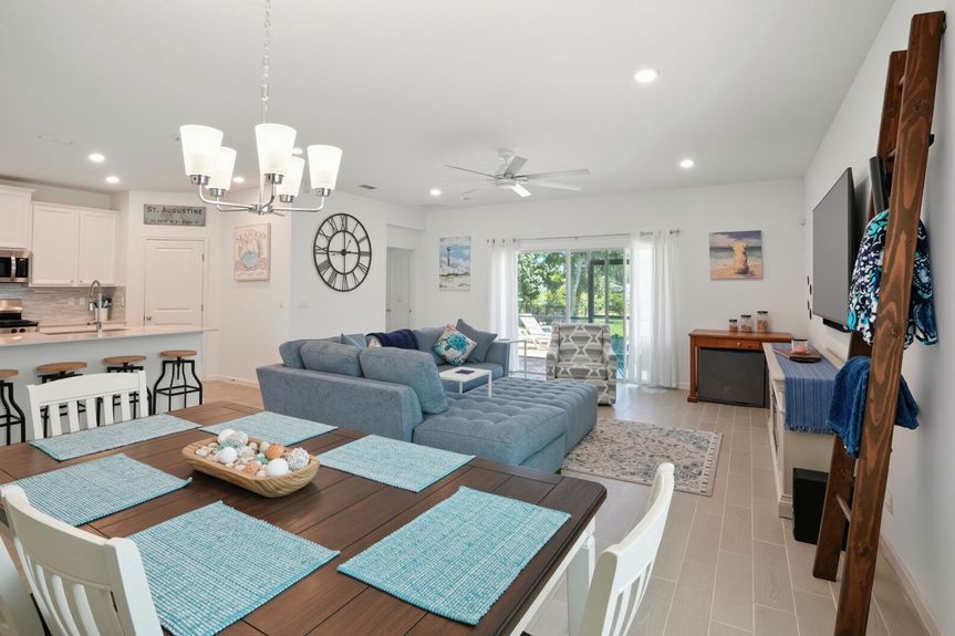 livingroom shot to outside