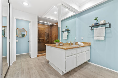 24_11228740_164245_164245-EI-124