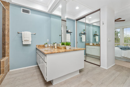 25_11228741_164245_164245-EI-125