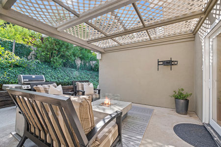 30_11220686_163978_163978-EI-130