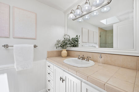 24_11481685_171038_171038-EI-124