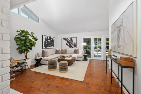 7_11481641_171038_171038-EI-107