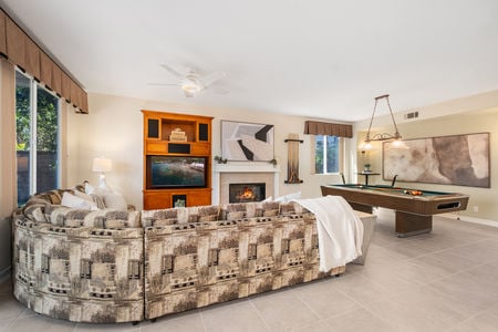 14_11676234_176961_176961-EI-114