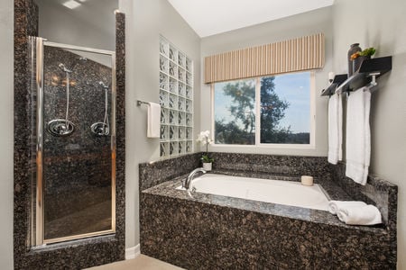 31_11676304_176961_176961-EI-131