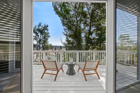 33_11676315_176961_176961-EI-133