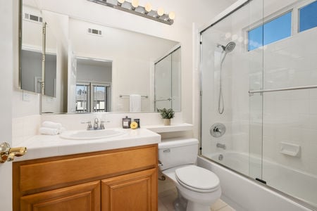 42_11676340_176961_176961-EI-142