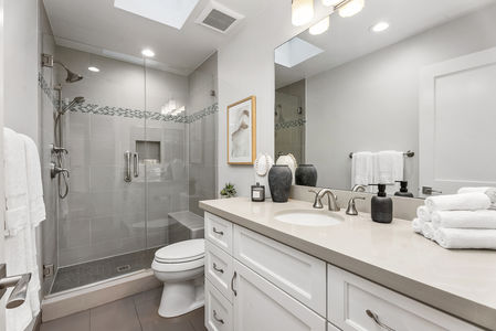 22_11981139_185806_185806-EI-122