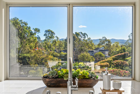 61_11973914_185385_185385-EI-107