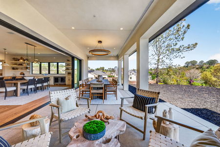 100-web-or-mls-95-1376 Tennis Club Dr