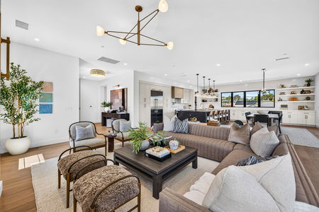 22-web-or-mls-15-1376 Tennis Club Dr