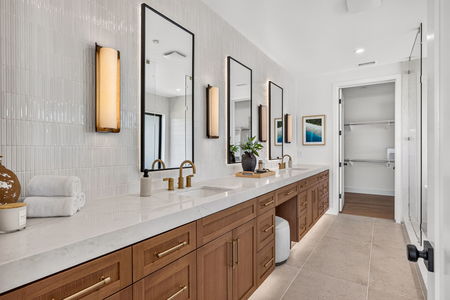 86-web-or-mls-81-1376 Tennis Club Dr