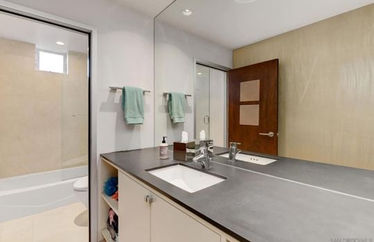 435-ravina-st-la-jolla-ca-unit-f-32