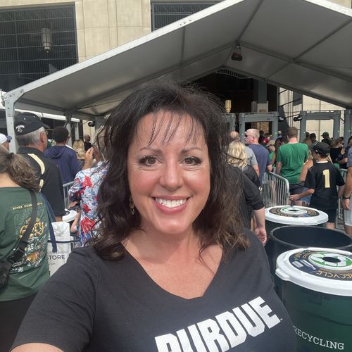 What’s taking up more space: your house… or your December Amazon deliveries?”