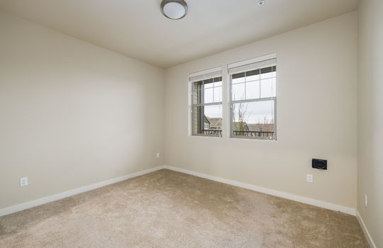 17-web-or-mls-16441-nw-chadwick-way-202