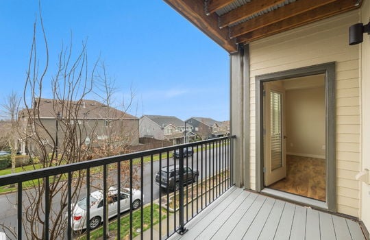 25-web-or-mls-16441-nw-chadwick-way-202