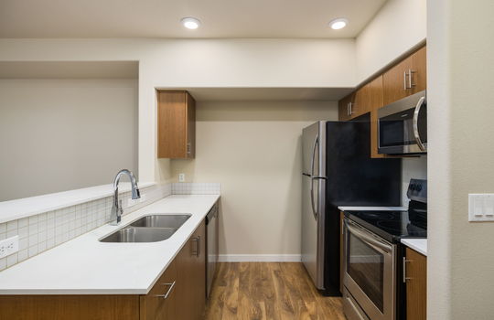 7-web-or-mls-16441-nw-chadwick-way-202