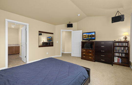 26-web-or-mls-15623-sw-raphael-ln