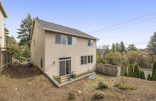 38-web-or-mls-15623-sw-raphael-ln