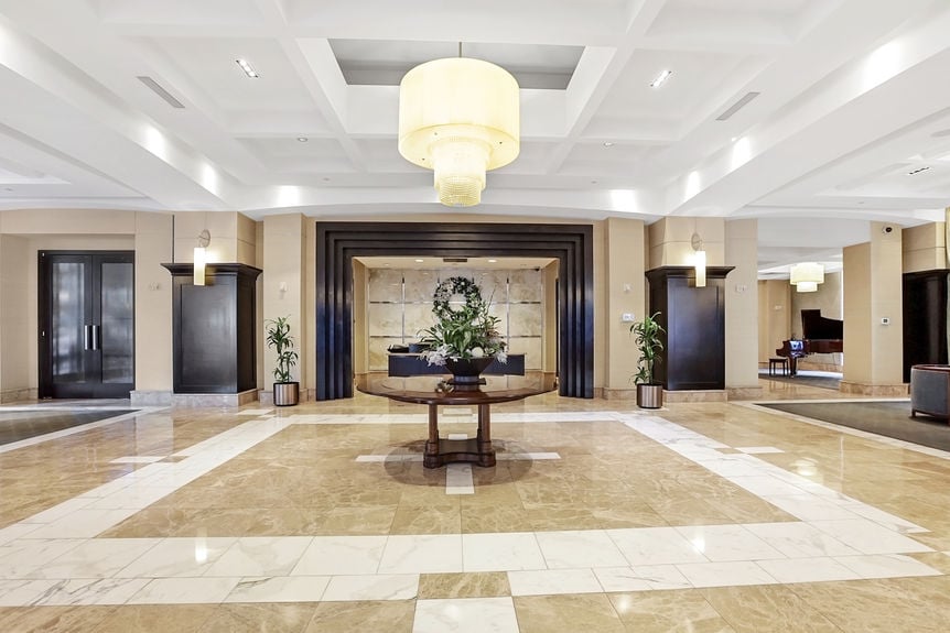 230 S Tryon | Hartis Property Experts