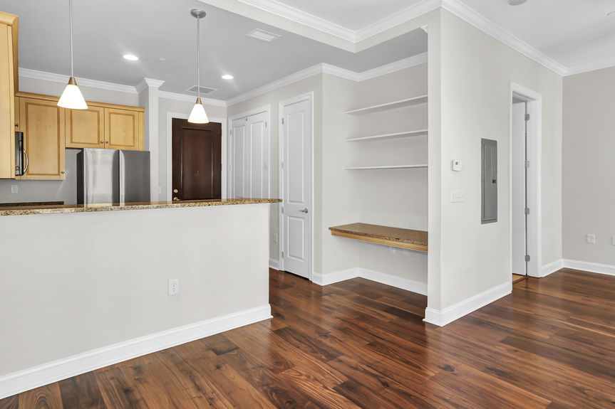 230 S Tryon Breakfast Bar