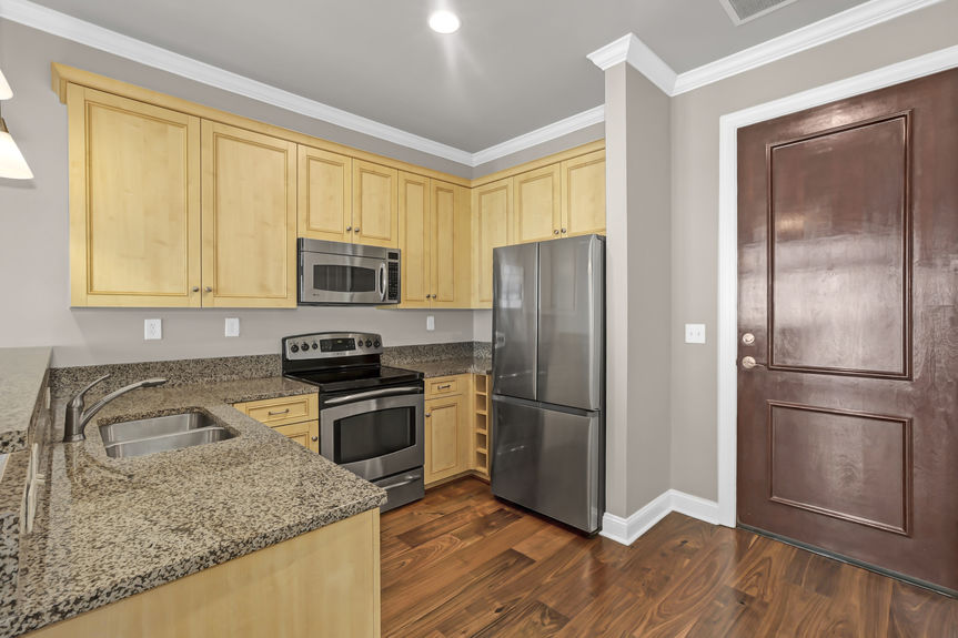 230 S Tryon Kitchen