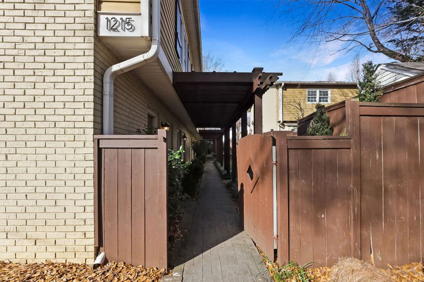 1215 Pinecrest Ave | Hartis Property Experts