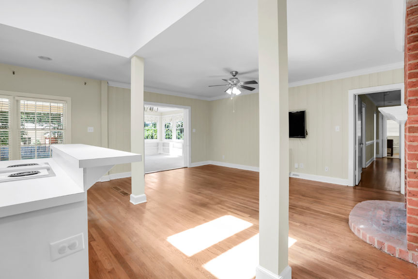 1408 Sterling Rd | Hartis Property Experts