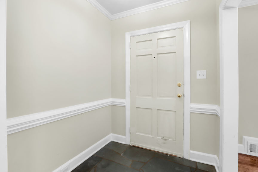 1408 Sterling Rd | Hartis Property Experts