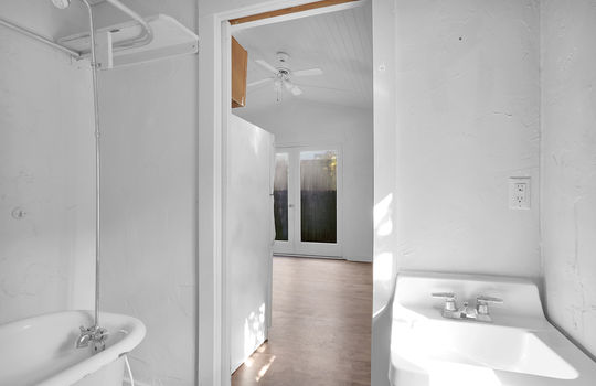 1709 River Rd-67