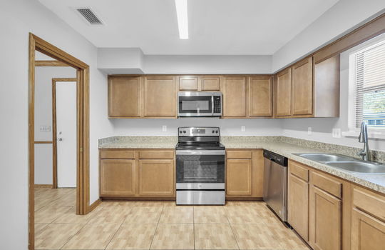 11-web-or-mls-7951 Los Robles_011