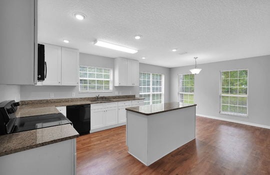 10-web-or-mls-2655 Crenshaw_010