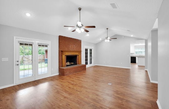 20-web-or-mls-2655 Crenshaw_020