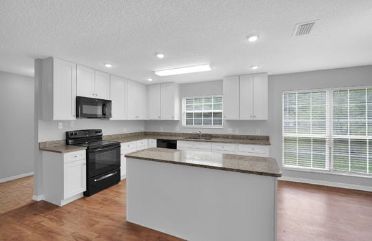 9-web-or-mls-2655 Crenshaw_009