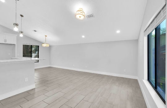 16-web-or-mls-2032 sandpiper Point_016