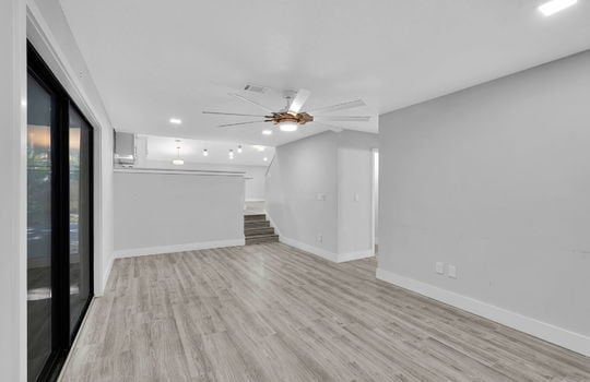 7-web-or-mls-2032 sandpiper Point_007