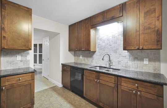 12-web-or-mls-239 Glynlea Rd_012