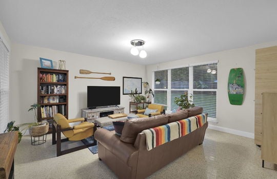 15-web-or-mls-239 Glynlea Rd_015