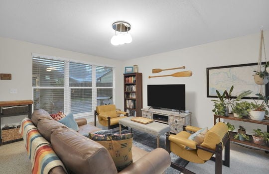 19-web-or-mls-239 Glynlea Rd_019