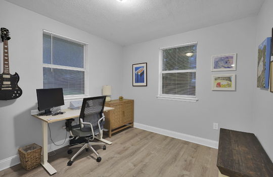 24-web-or-mls-239 Glynlea Rd_024